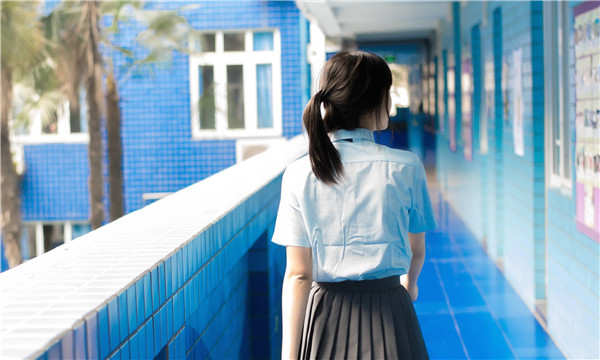 白云如何找到一个可以帮助我生孩子的女人？
