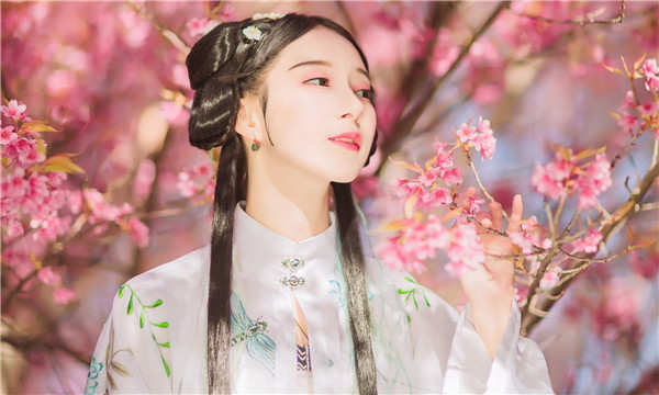 白云供卵试管婴儿：助您实现家庭梦想的科学方案